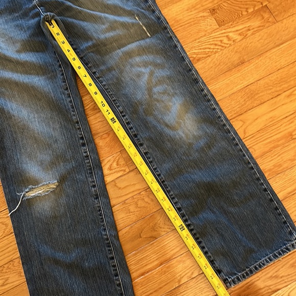 Cute “rugged look” Michael Kors jeans with manufactured “wear” and “tear” EUC - Picture 3 of 10